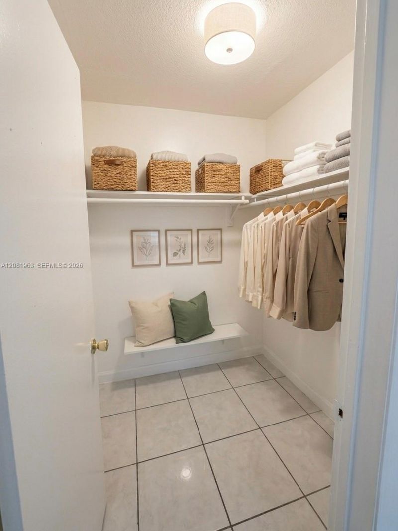 2725 W Okeechobee Rd , Unit 3, Hialeah, FL 33010 Photo