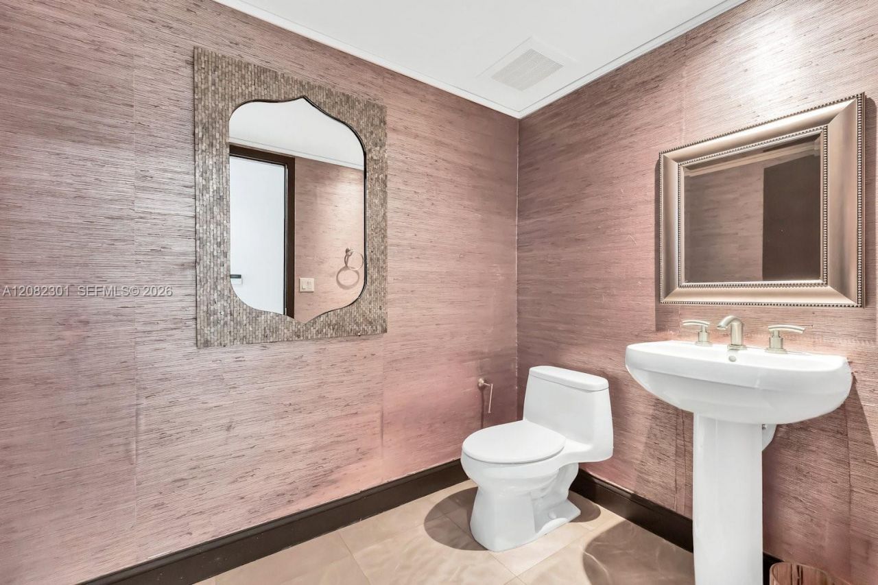 901 Brickell Key Blvd, Unit 1105, Miami, FL 33131 Photo