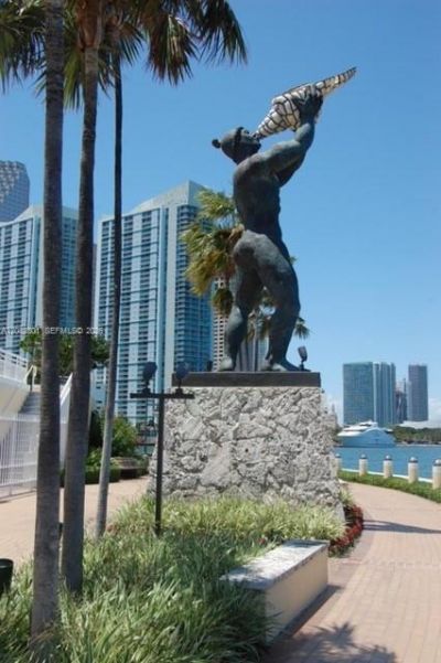 901 Brickell Key Blvd, Unit 1105, Miami, FL 33131 Photo