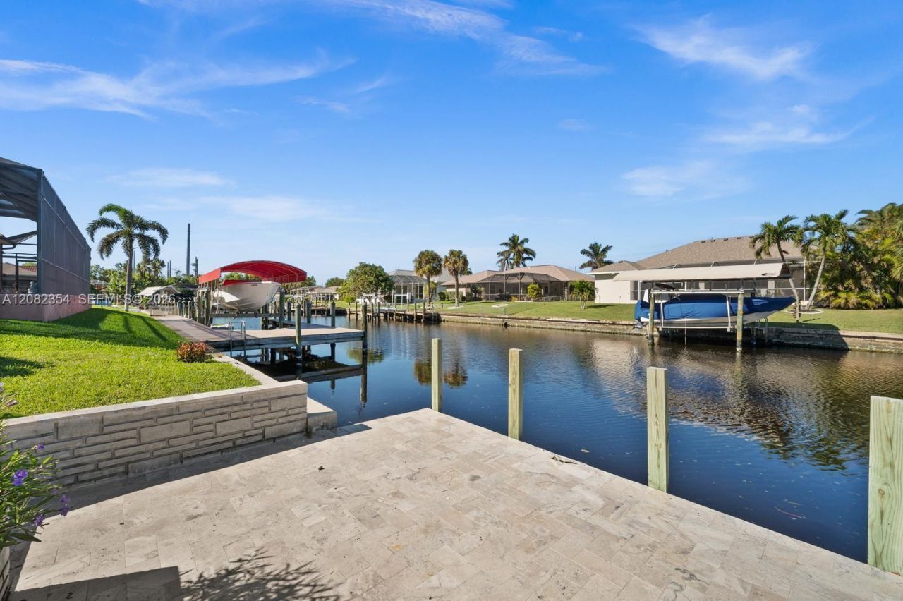 117 SE 40 Th Ter, Cape Coral, FL 33904 Photo