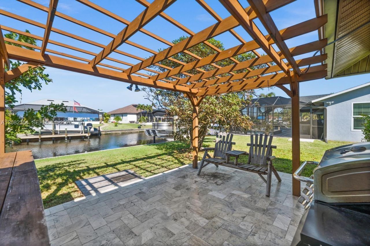 117 SE 40 Th Ter, Cape Coral, FL 33904 Photo