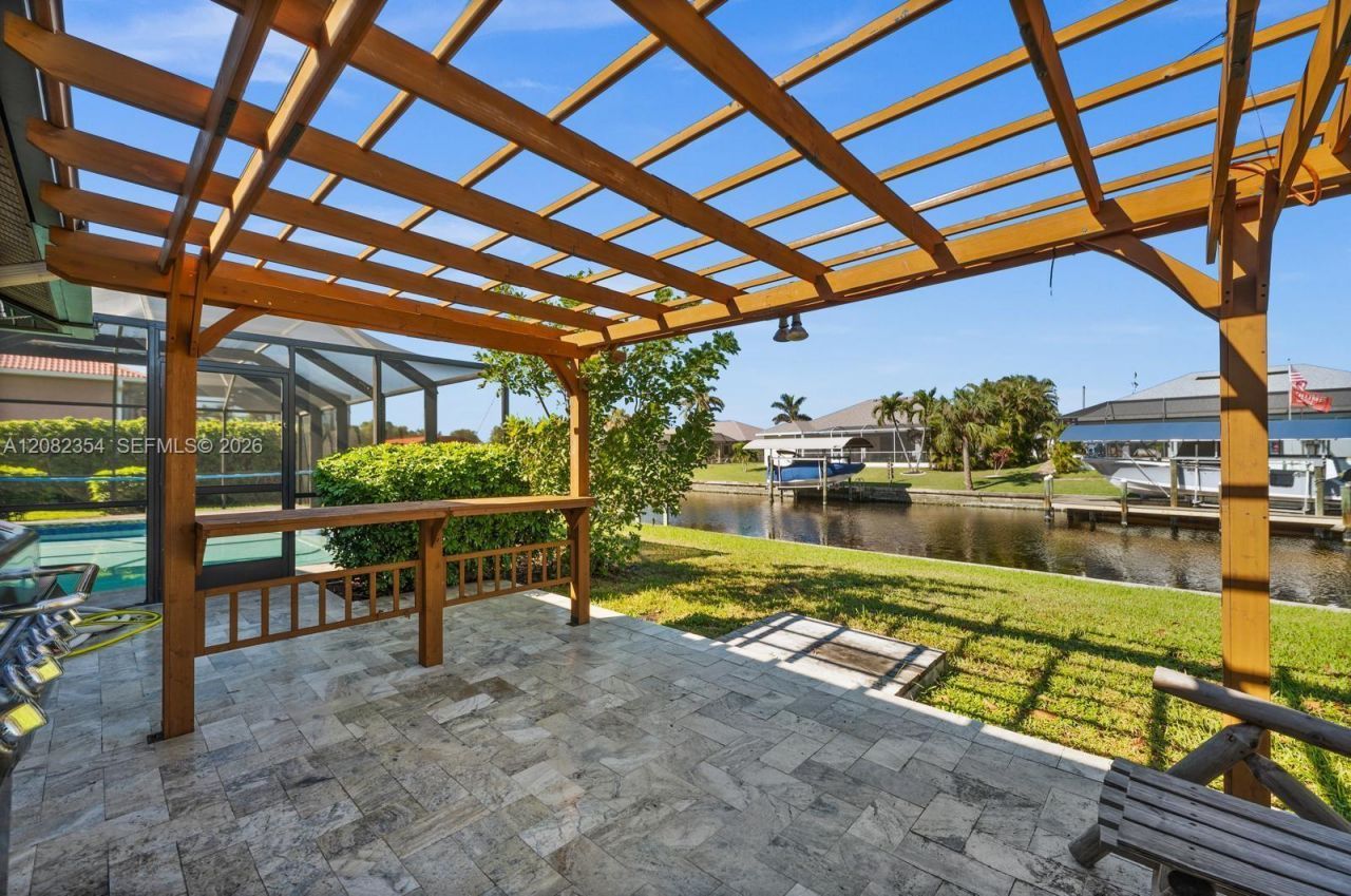 117 SE 40 Th Ter, Cape Coral, FL 33904 Photo