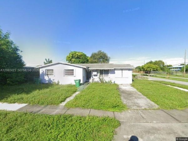 18110 NW 7th Pl , Miami Gardens, FL 33169