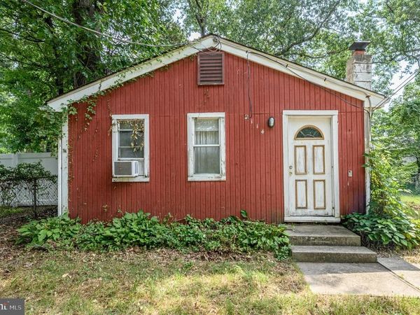2114 HANOVER BOULEVARD, BROWNS MILLS, NJ 08015