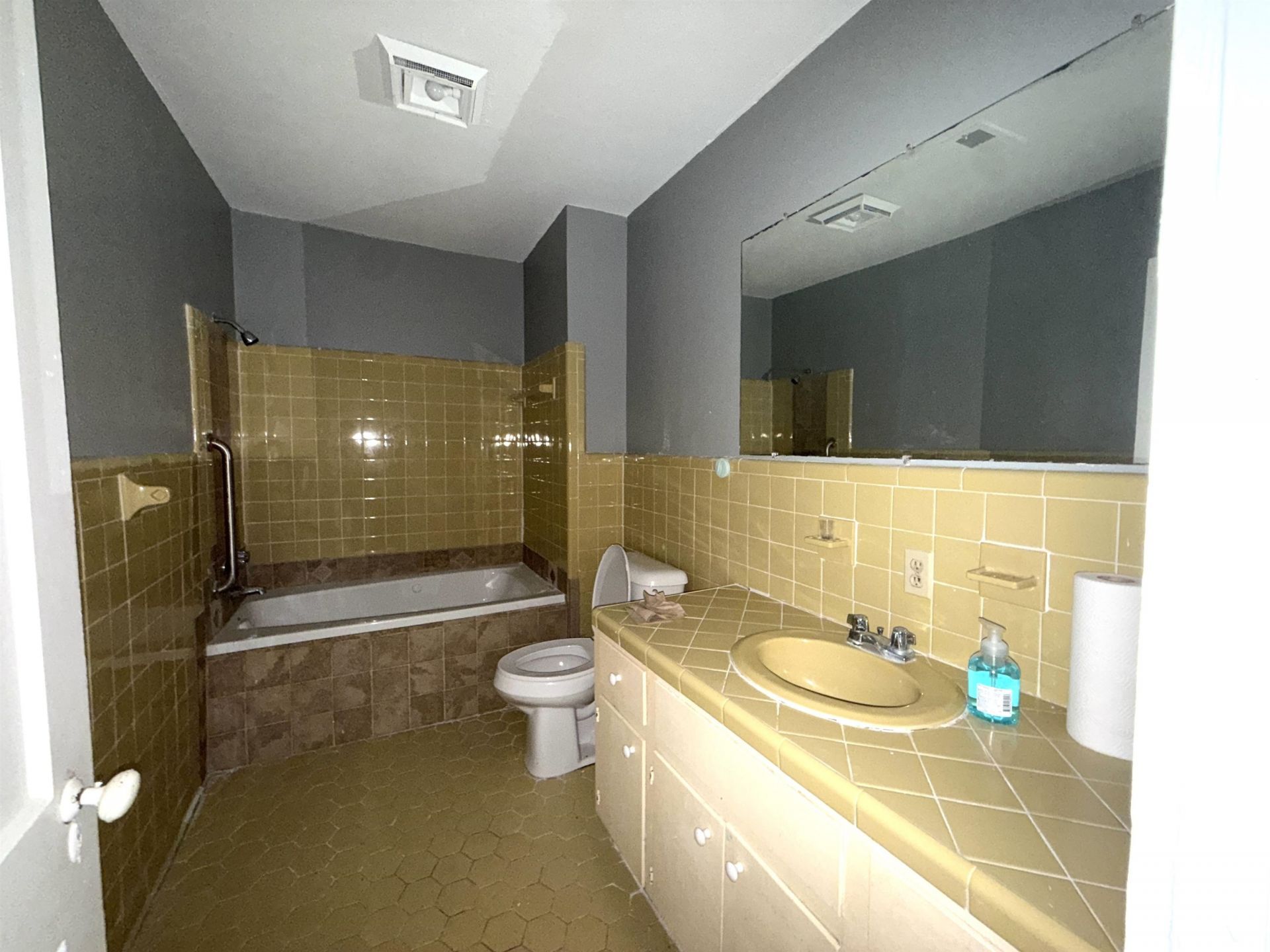 3 N Hazel Ave.  Photo 20
