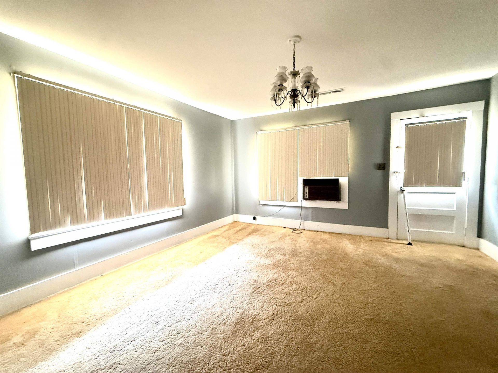 3 N Hazel Ave.  Photo 5