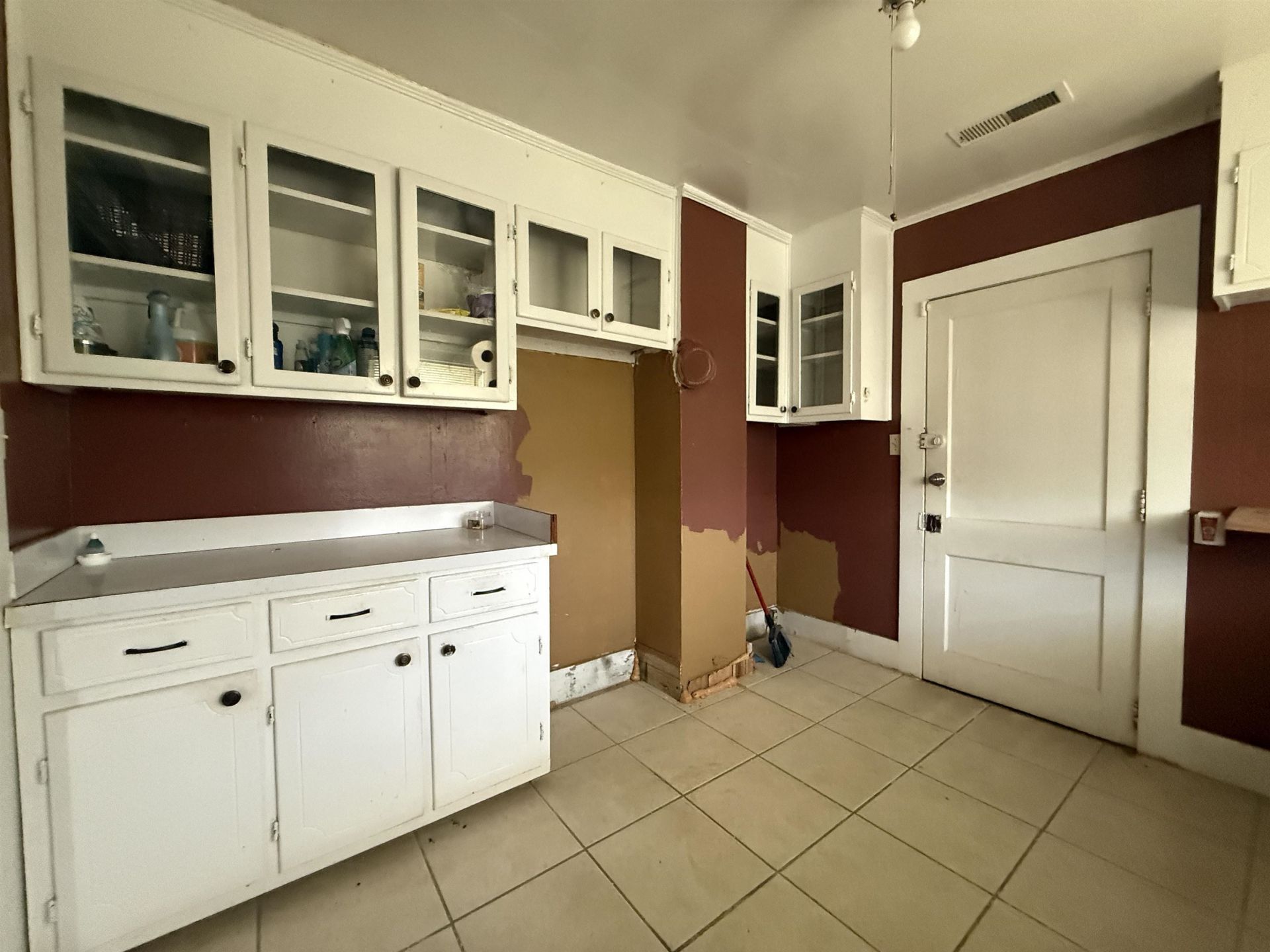 3 N Hazel Ave.  Photo 9