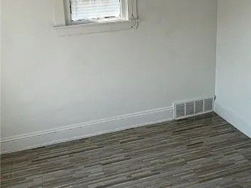 8909 Fuller Avenue, Cleveland, OH 44104 Photo 11