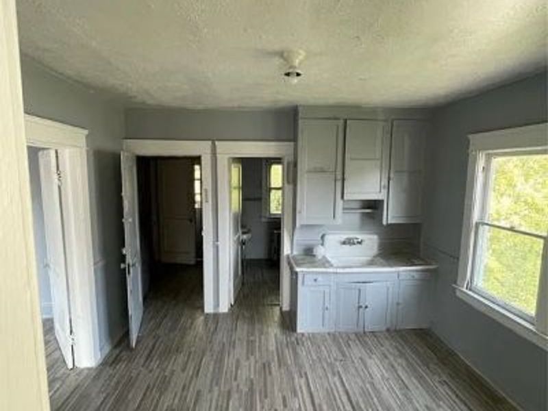 8909 Fuller Avenue, Cleveland, OH 44104 Photo 3