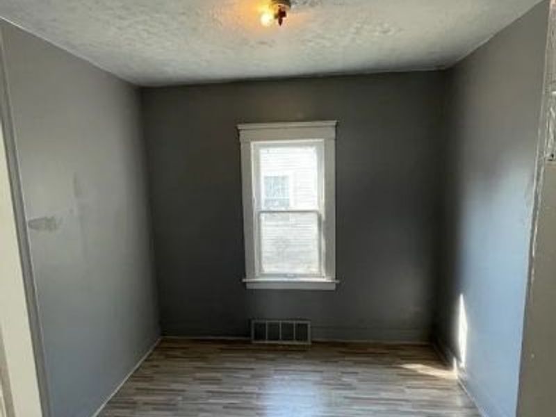 8909 Fuller Avenue, Cleveland, OH 44104 Photo 5