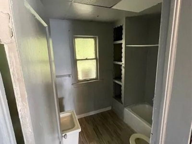 8909 Fuller Avenue, Cleveland, OH 44104 Photo 7