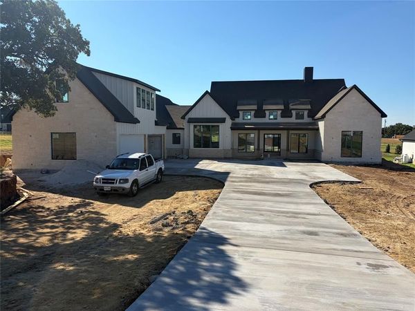 308 Mint Ridge Drive , Burleson, TX 76028