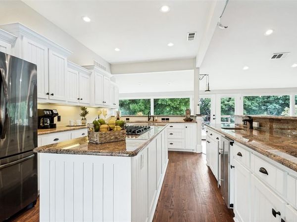 928 N Irving Heights Drive, Irving, TX 75061
