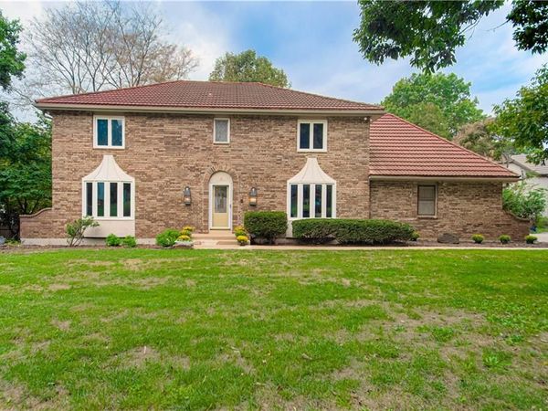 11900 Glen Arbor Terrace, Kansas City, MO 64145