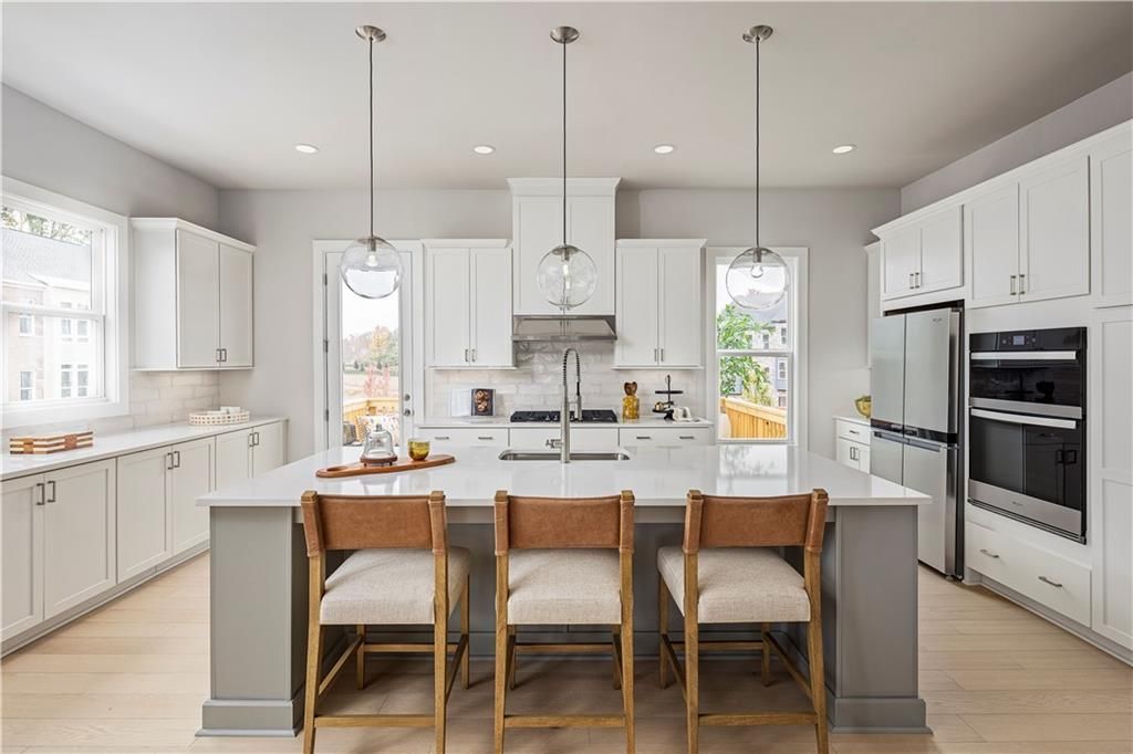 2300 Mockernut Trail, Unit 144, Smyrna, GA 30080 Main Photo