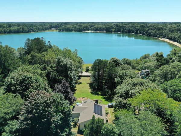 126 Willimantic Dr, Barnstable, MA 02648