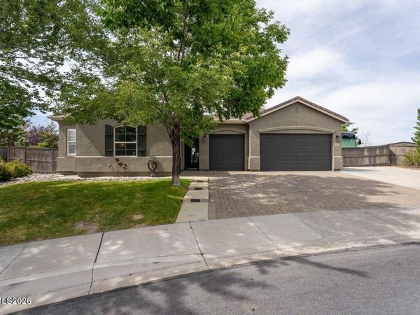 8295 Opal Glen Court, Reno, NV 89506