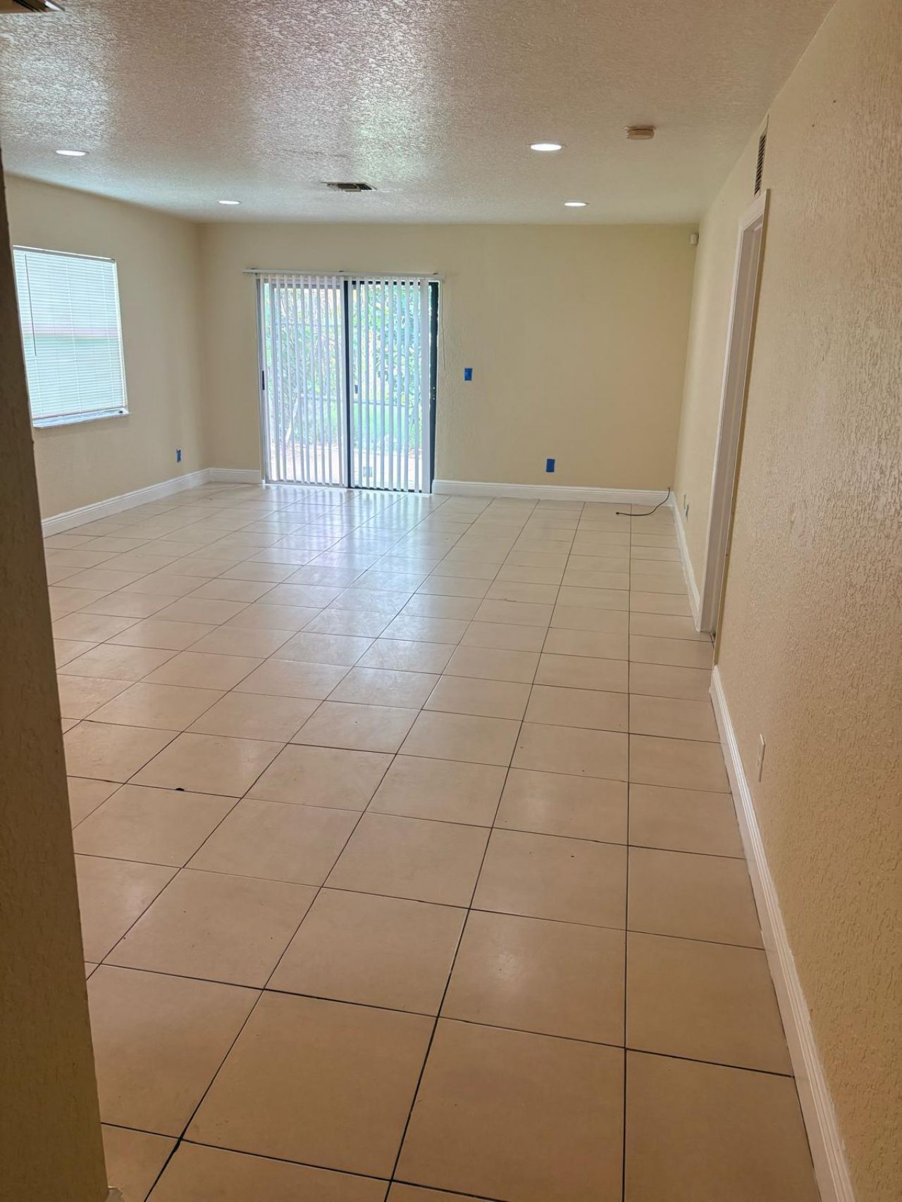 2711 NW 13th Street, Fort Lauderdale, FL 33311 Photo