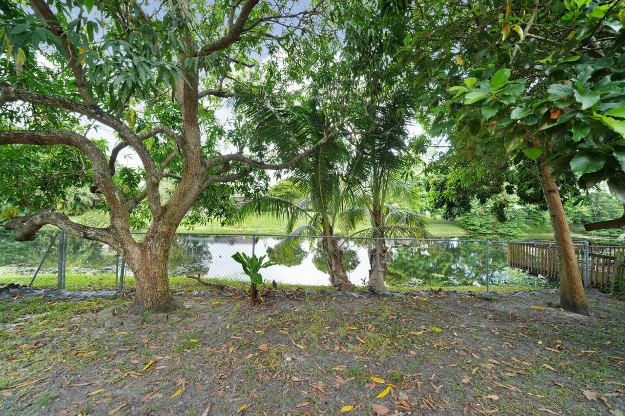 1296 Waterway Cove Drive, Wellington, FL 33414 Photo