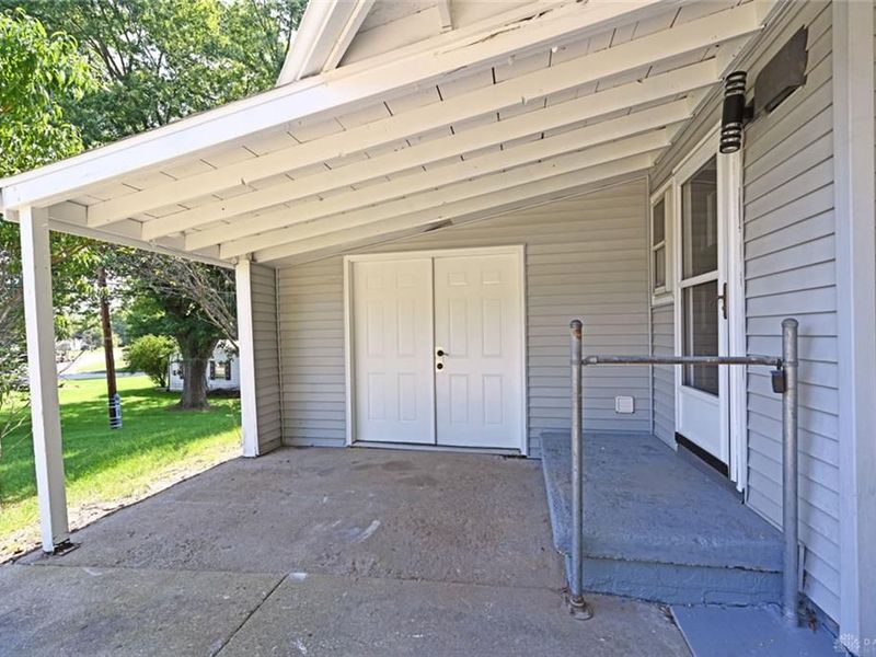 802 Johnson Avenue, Miamisburg, OH 45342 Photo 3