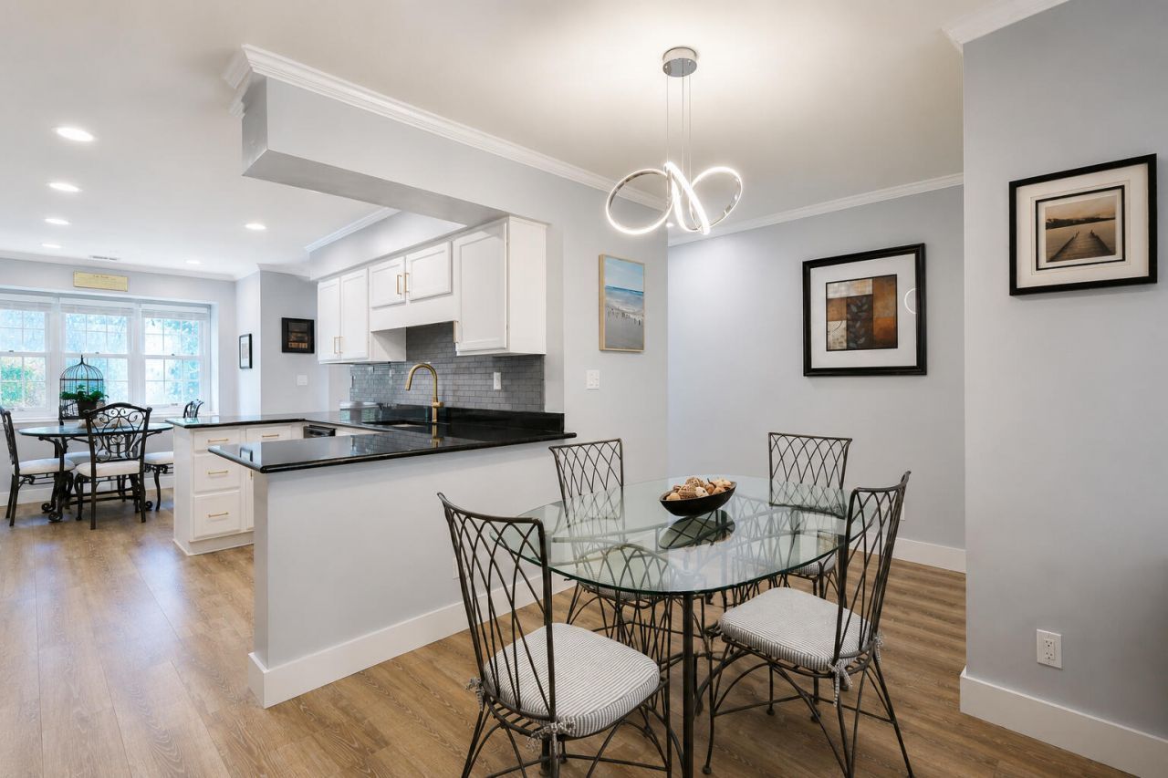 70 Shipyard Drive Photo 9