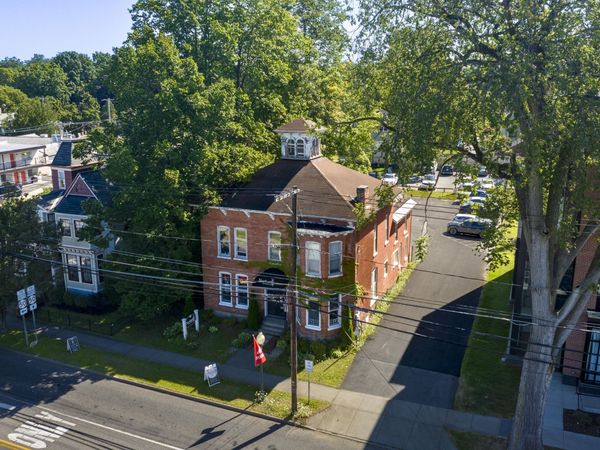182 S Broadway, Saratoga Springs, NY 12866