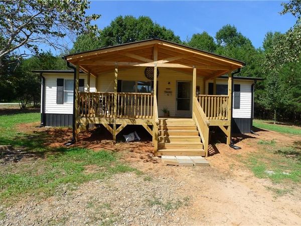 2005 Monico Lane, Yadkinville, NC 27055