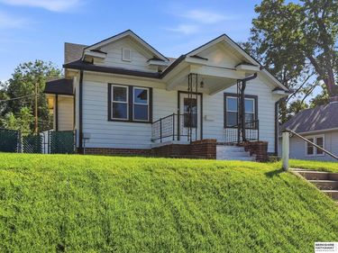 4311 Emmet Street, Omaha, NE 68111