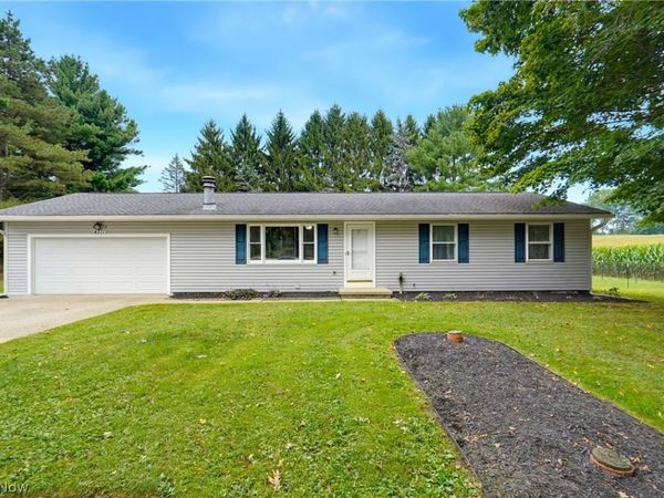 4311 Cottage Grove Road , Uniontown, OH 44685