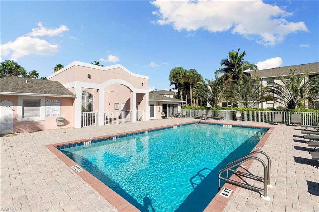 3245 Cypress Glen Way, Unit 504, Naples, FL 34109 Photo