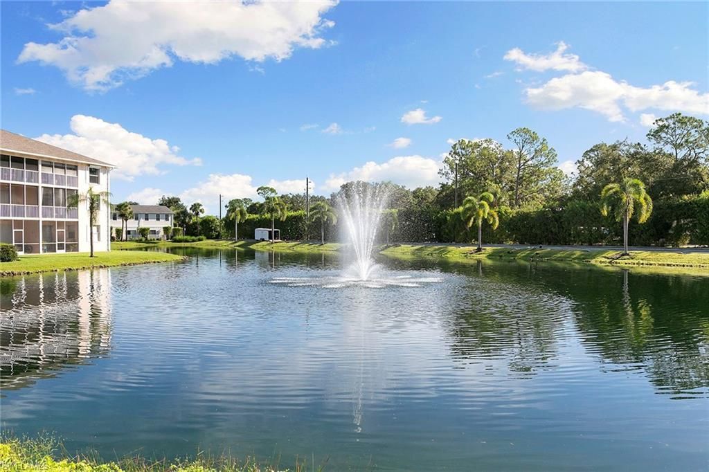 3245 Cypress Glen Way, Unit 504, Naples, FL 34109 Photo