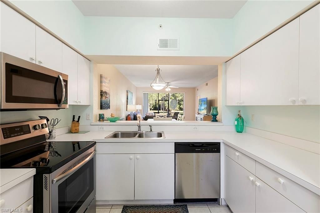 3245 Cypress Glen Way, Unit 504, Naples, FL 34109 Photo