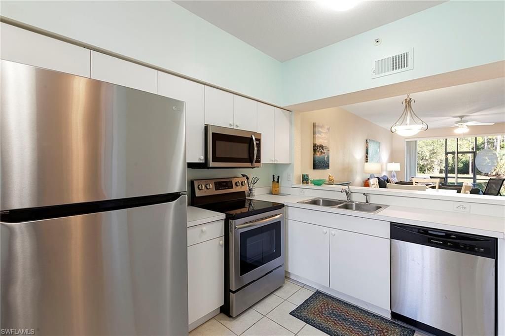 3245 Cypress Glen Way, Unit 504, Naples, FL 34109 Photo