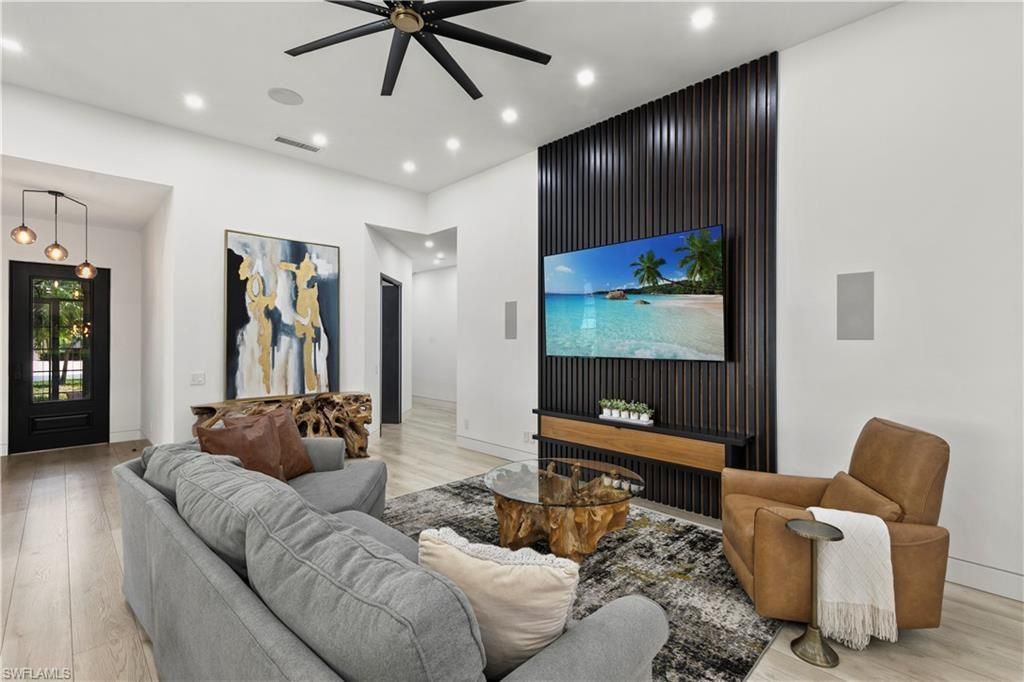 3007 Ellice Way, Naples, FL 34119 Photo