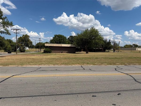 2701 Marshall Street , Greenville, TX 75401