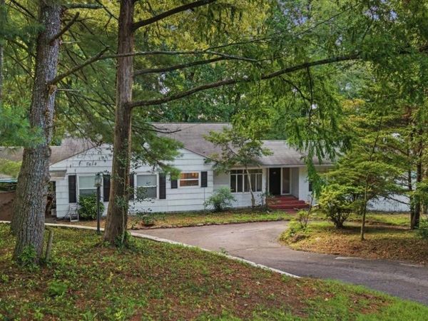 124 Orchard Circle , Oak Ridge, TN 37830