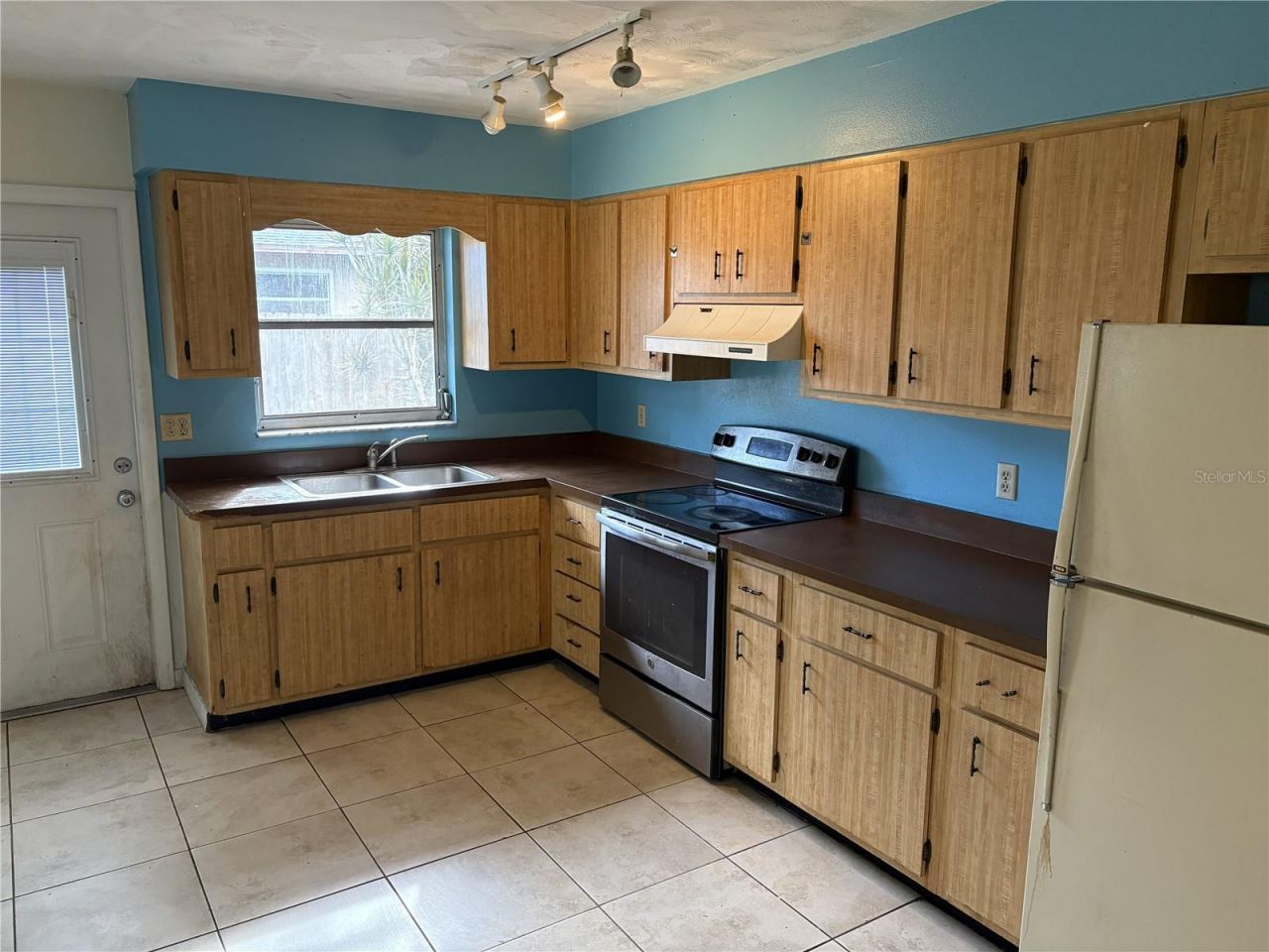 2204 54th Avenue Drive W, Bradenton, FL 34207 Photo