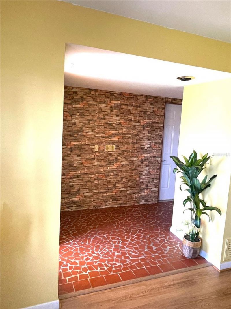 1453 62nd Terrace S, Saint Petersburg, FL 33705 Photo