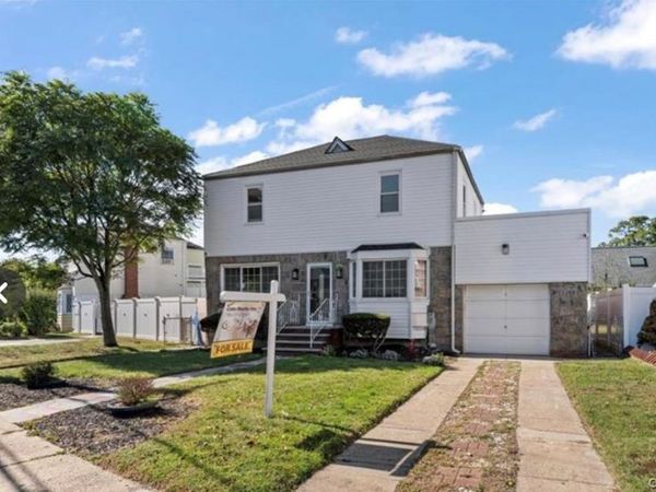 12908 Francis Lewis Boulevard , Laurelton, NY 11413