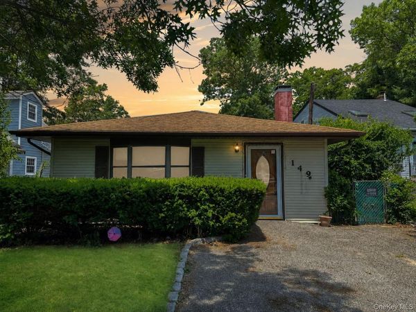 149 Southaven Avenue , Mastic, NY 11950