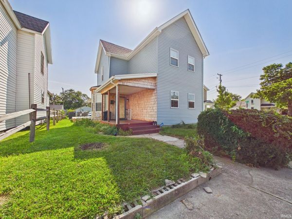 2324 S Walnut Street, Muncie, IN 47302