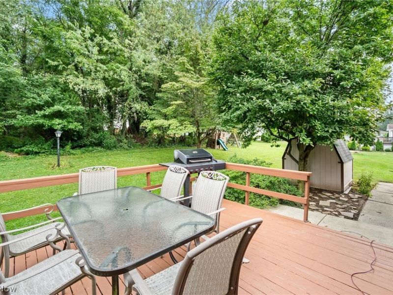 2591 Woodview Road, Uniontown, OH 44685 Photo 35