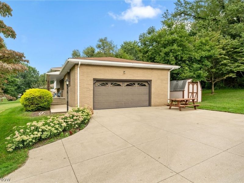 2591 Woodview Road, Uniontown, OH 44685 Photo 39