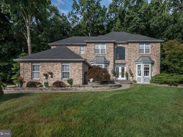 8 WELLS COURT , HAINESPORT, NJ 08036
