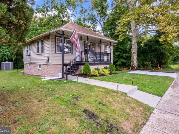 215 4TH AVENUE , ESSINGTON, PA 19029