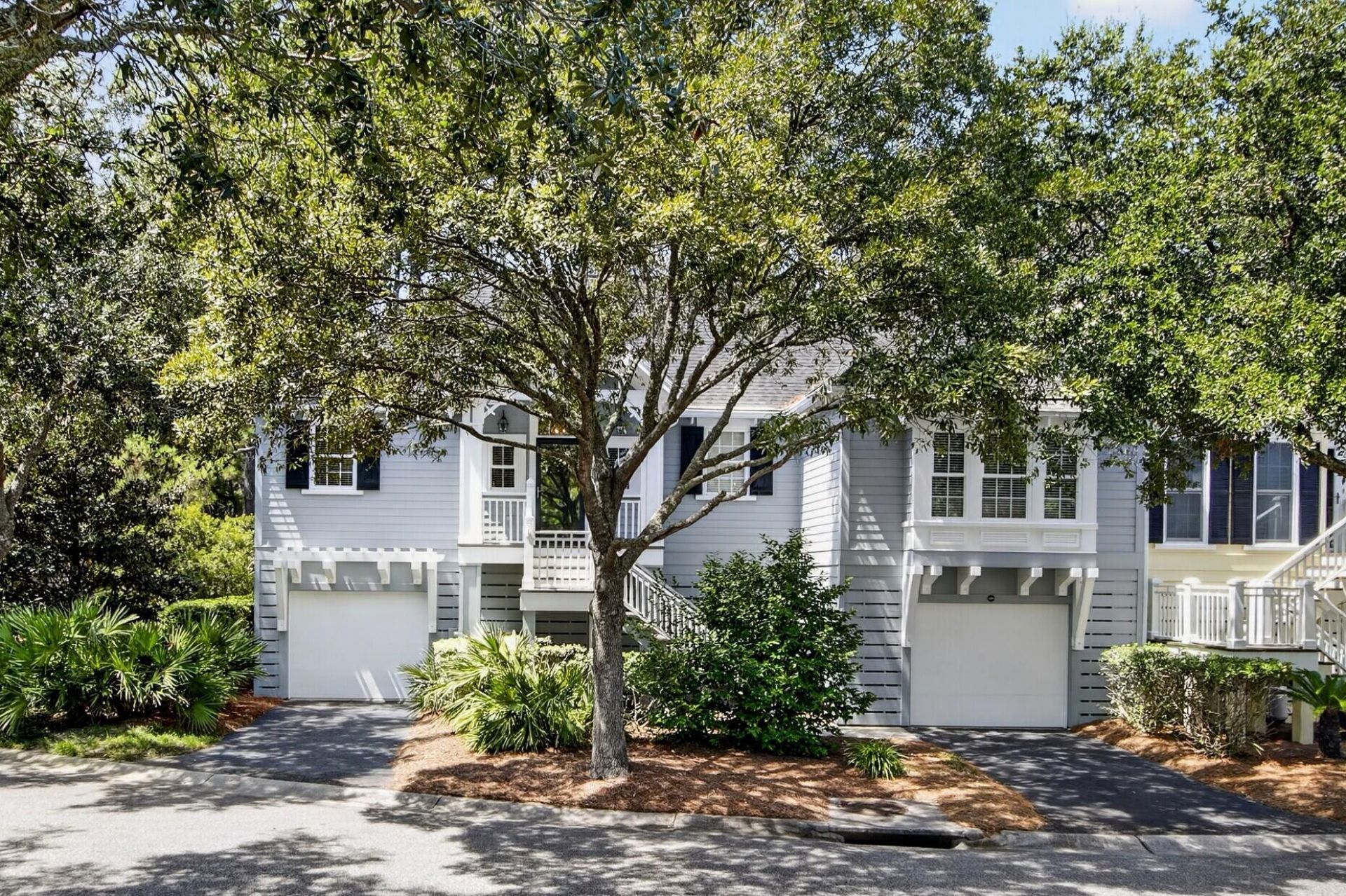 1560 Sea Palms Crescent Photo 1