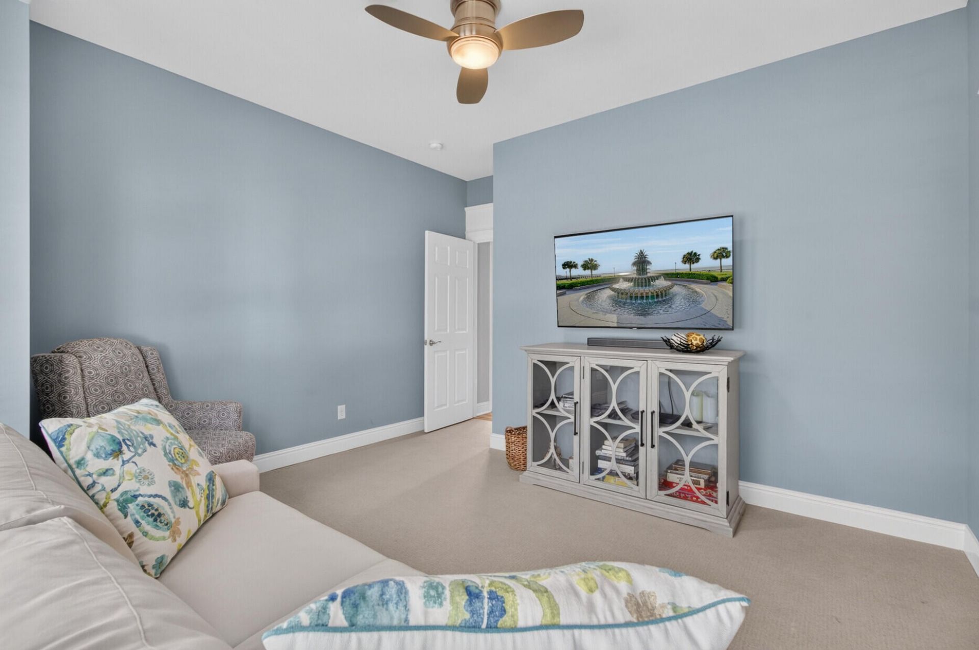 1560 Sea Palms Crescent Photo 30