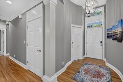 1560 Sea Palms Crescent photo 4