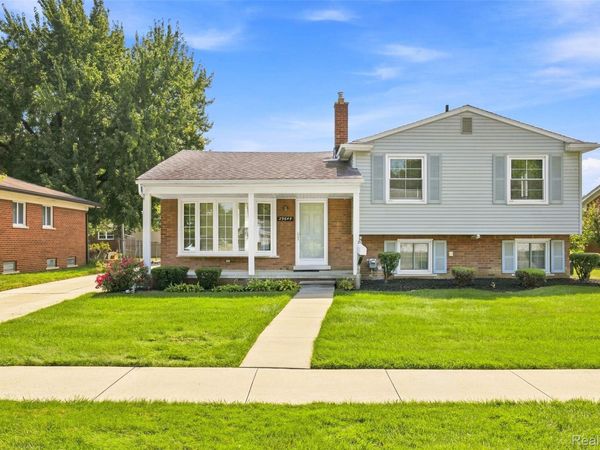 29649 Linda Street, Livonia, Mi 48154