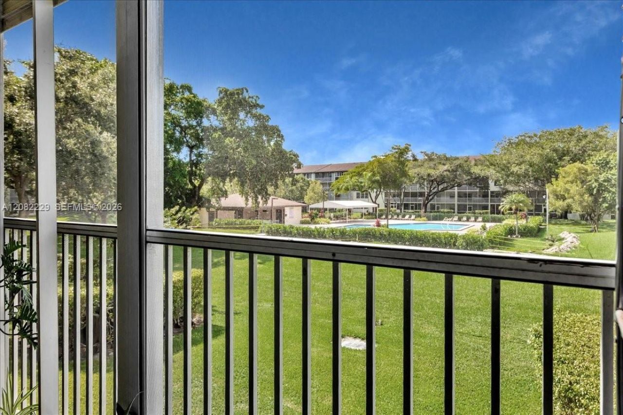 13250 SW 7th Ct , Unit 210L, Pembroke Pines, FL 33027 Photo